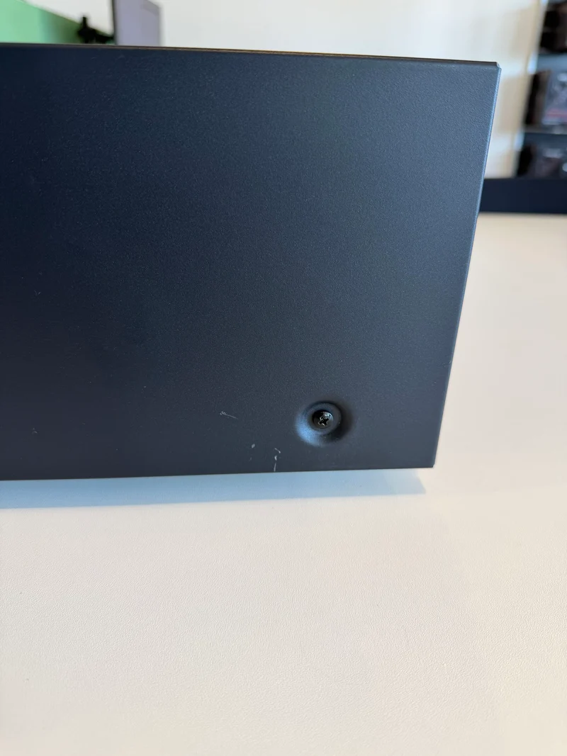 T 758 V3i - Outlet 2