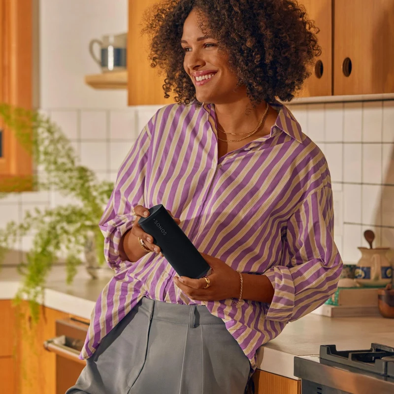 Enceinte portable à commande Vocale, WiFi, Bluetooth, résistant à l'eau, Sonos Roam 2 - Noir