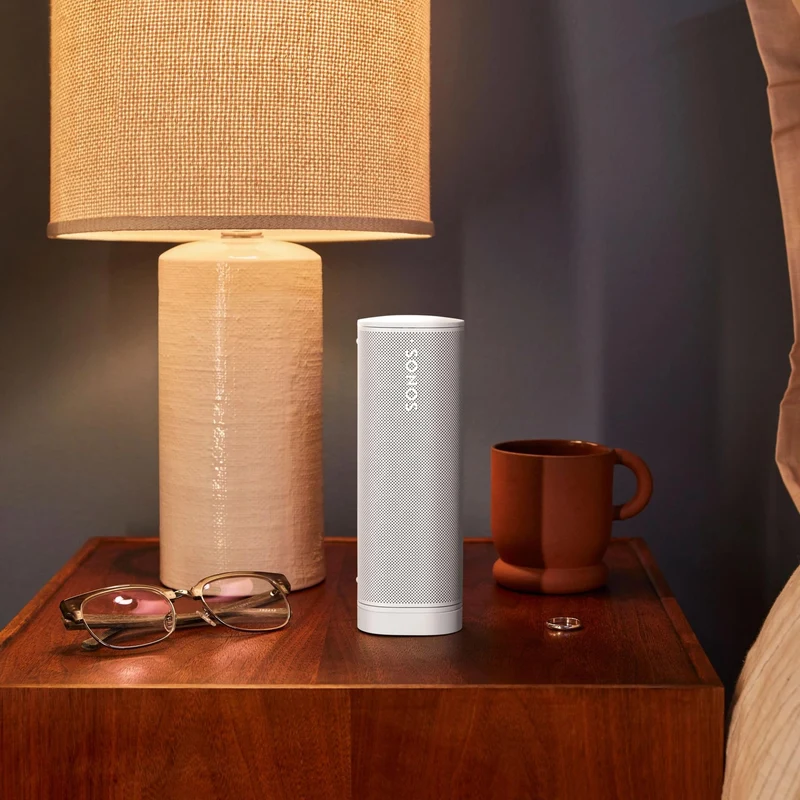 Enceinte portable à commande Vocale, WiFi, Bluetooth, résistant à l'eau, Sonos Roam 2 - Blanc