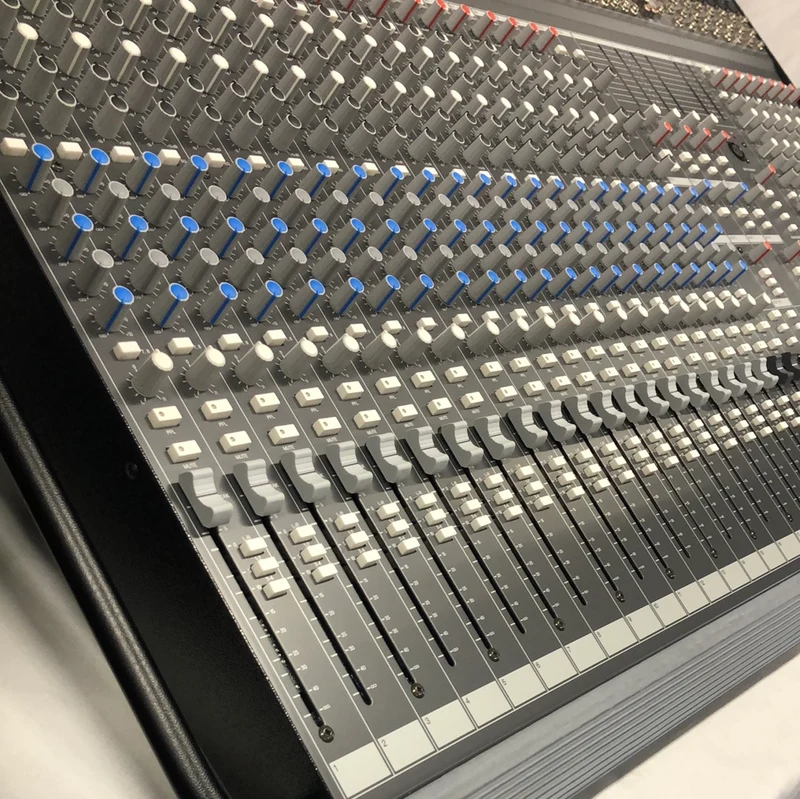 Soundtracs TOPAZ MAXI 32 Mixing Console