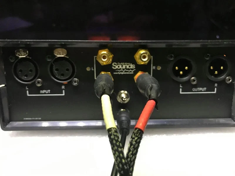 Fly High Waves Sounds VU Meters