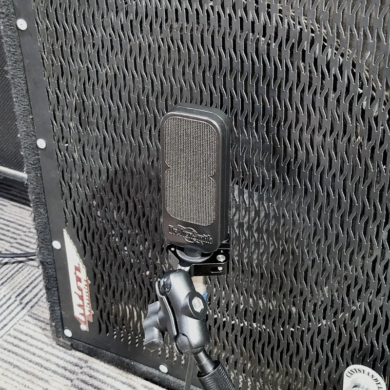 DrAlienSmith Alien8