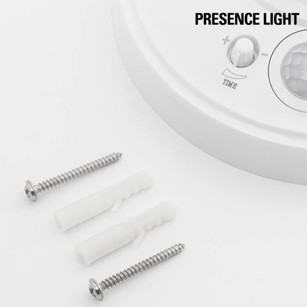 Presence Light Bulb Holder with Motion Sensor