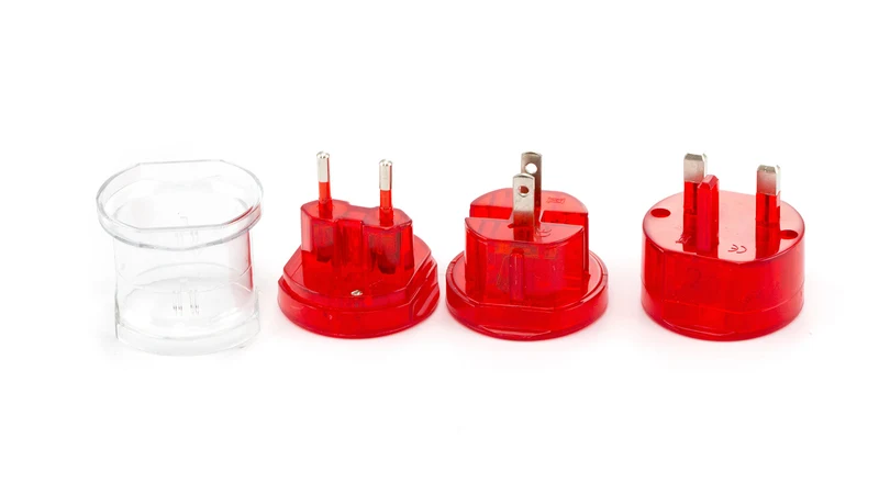 Adaptateur de voyage pour prises de forme compacte UNIVERSAL
