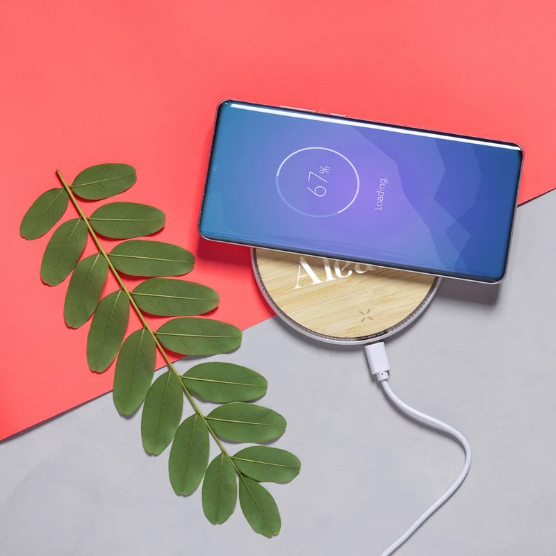 Chargeur sans fil 10w en bambou et abs NEMBAR