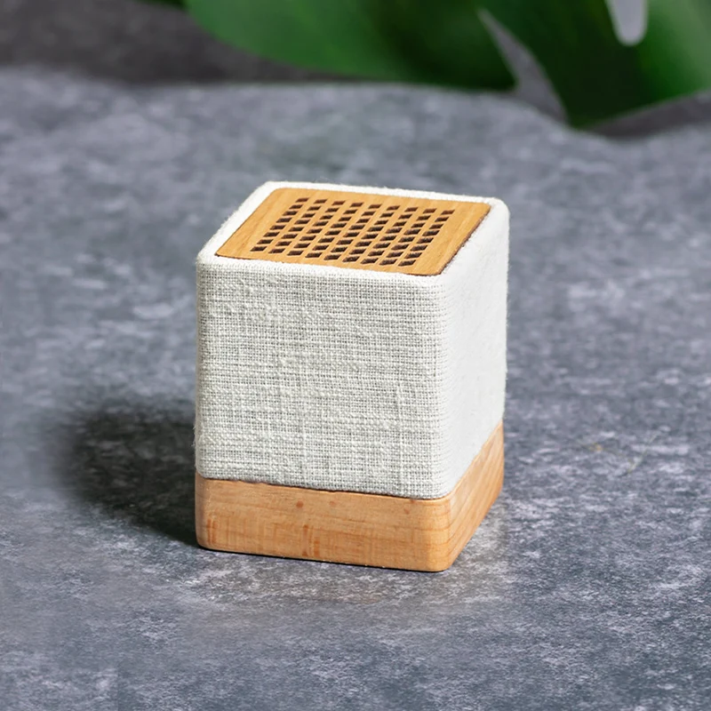 Enceinte bluetooth 3w, 300mAh en chanvre et bois DORKIN