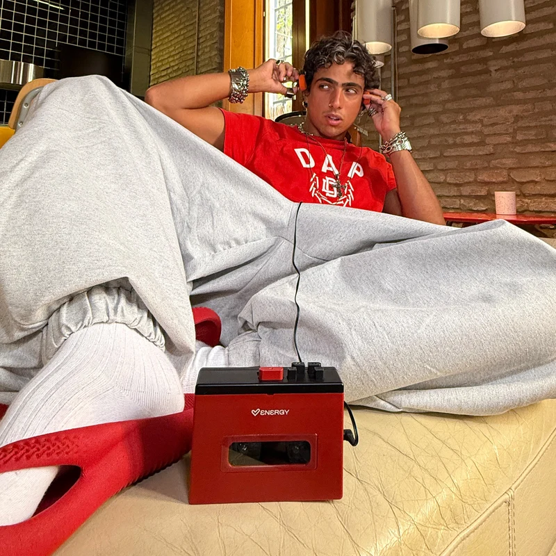 Portable Cassette Player - Reproductor de cintas portatil
