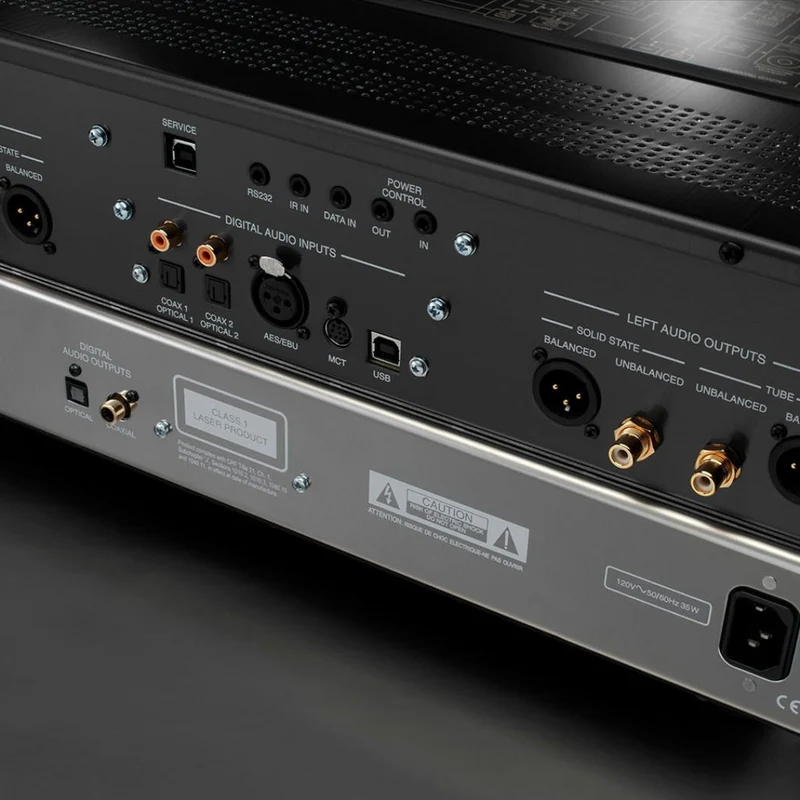 McIntosh MCD12000 - Exposition