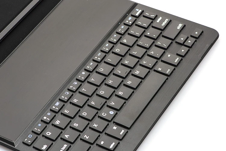 iPad Air 2 étui avec clavier Bluetooth magnétique (Liquidation)