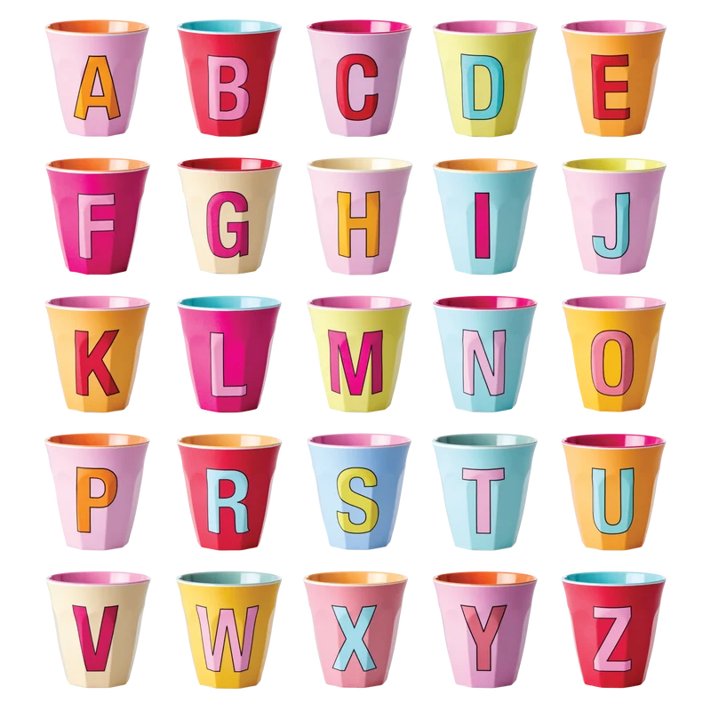 Gobelet Lettre mélamine tons roses - toutes les lettres