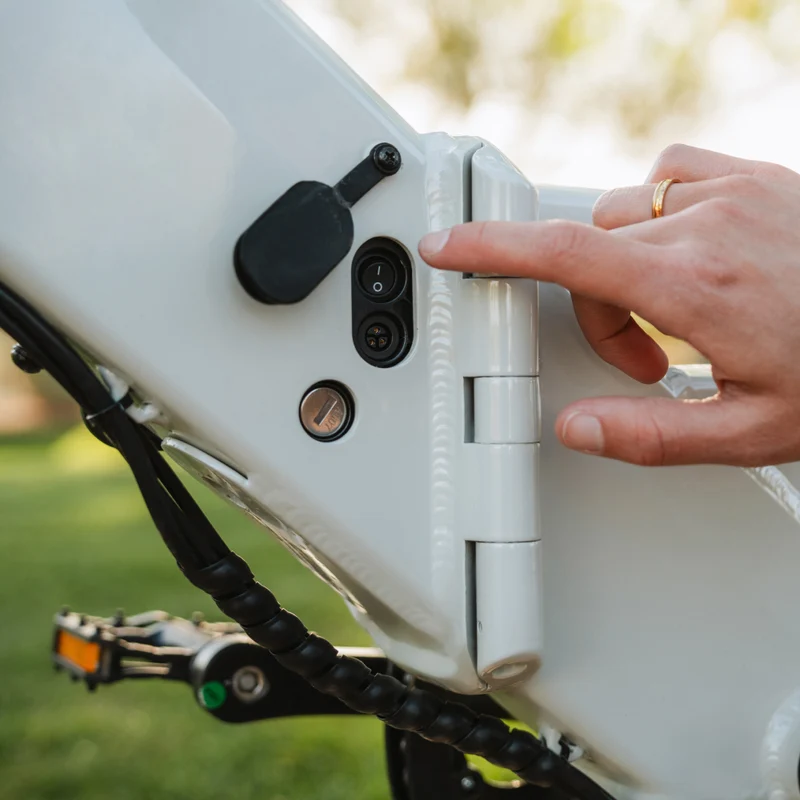 XP4 750 Long-Range Step-Thru Spare Battery [CA]