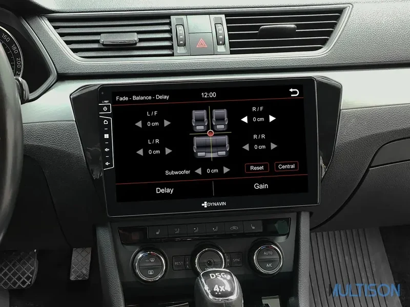 DYNAVIN D9-37 Premium Flex - Autoradio 10,1" CarPlay Android pour Skoda Superb