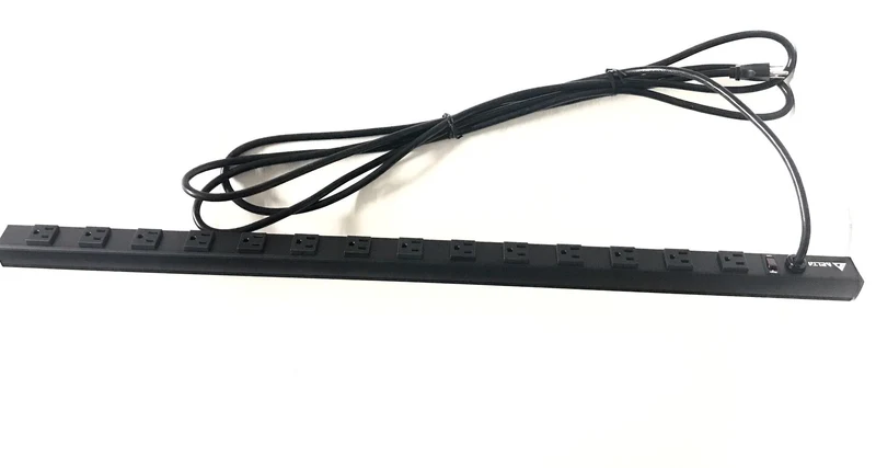 Delta PDU1415-VM Zero U Verticle Rack Mount Power Bar PDU, 14 Outlets, 15A, Circuit Breaker - NEW
