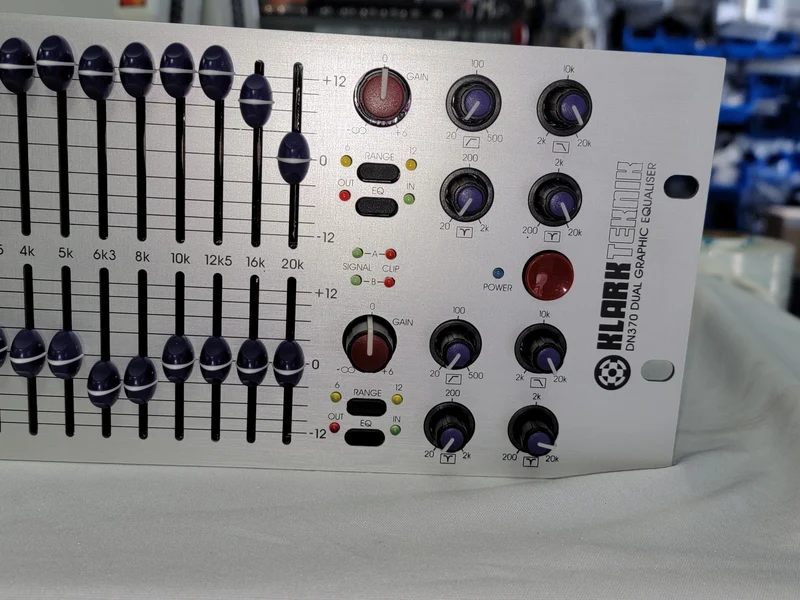 Klark Teknik DN370 2-Ch 30-Band A Graphic EQ - NEW