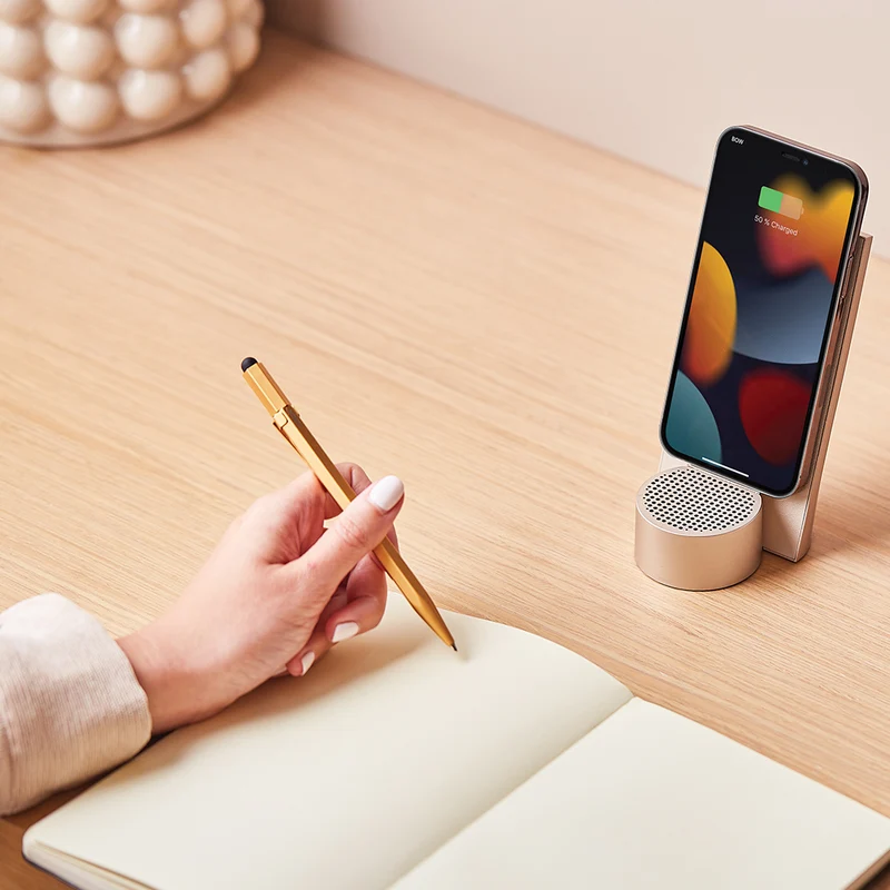 ワイヤレス充電器・Bluetoothスピーカーが一つになったオシャレデバイス LEXON CITY ENERGY PRO LD145