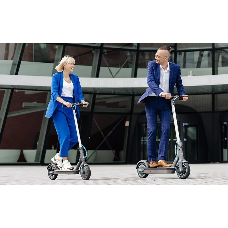 Trottinette électrique Motus Scooty 8.5 Noir Turquoise 350 W